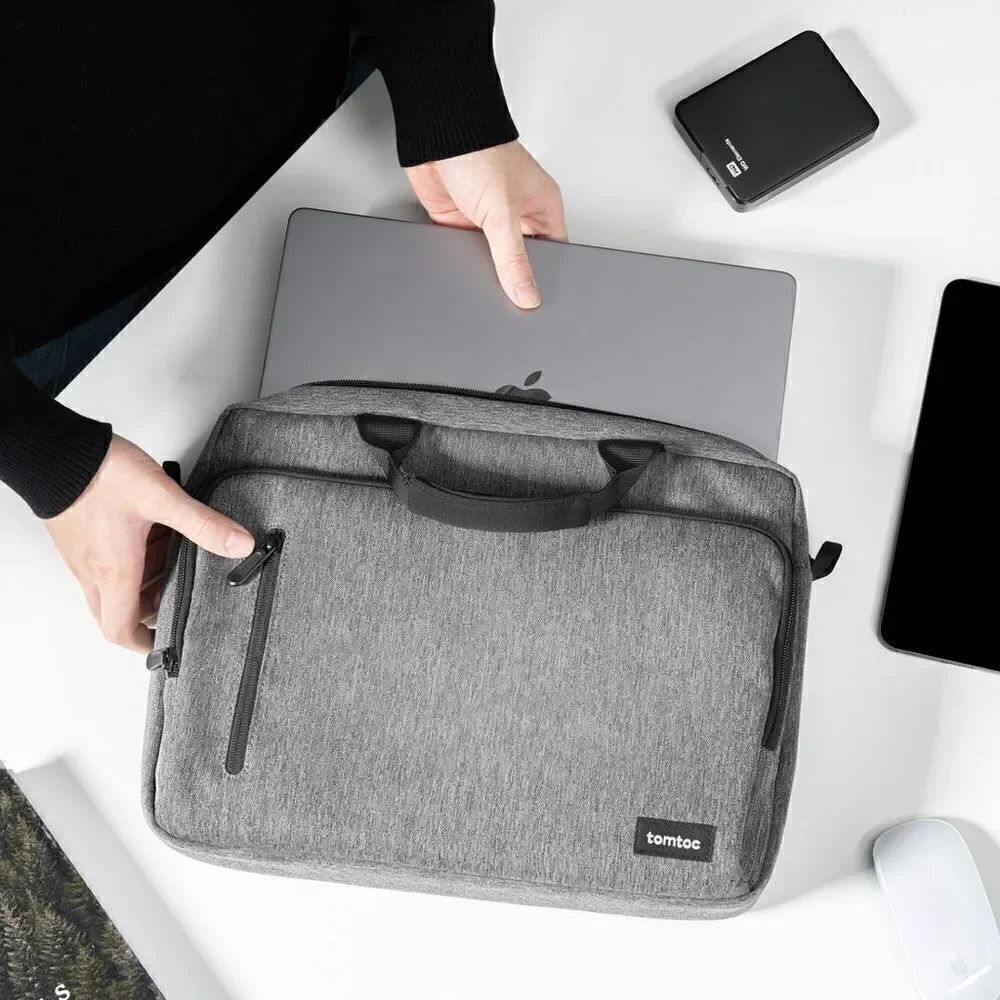 defender-a50 Laptop Briefcase For 14
